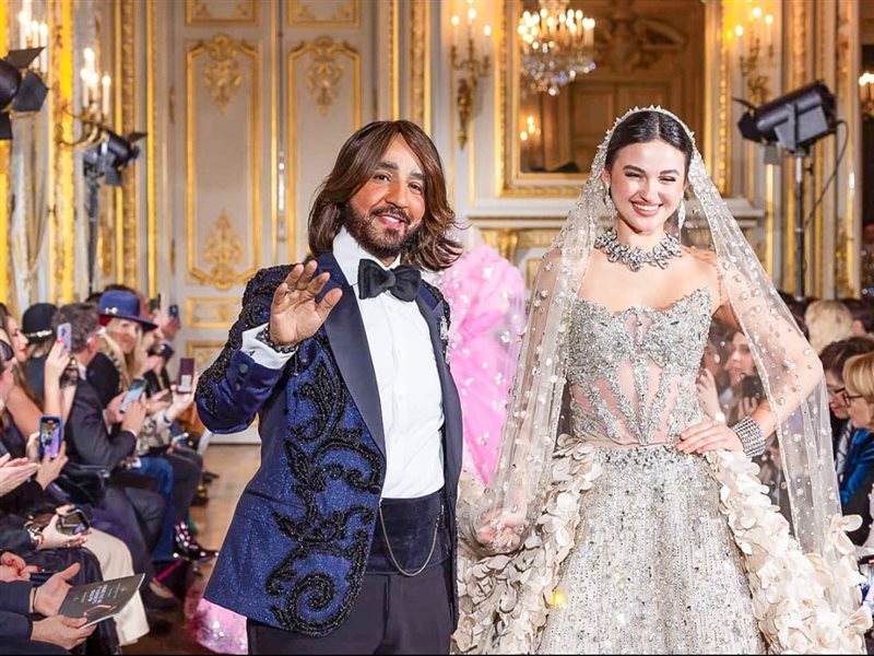 بحضور سفيرة الأردن وزوجات السفراء العرب بفرنسا.. هاني البحيري يتألق في أسبوع الموضة الفرنسي بـ 