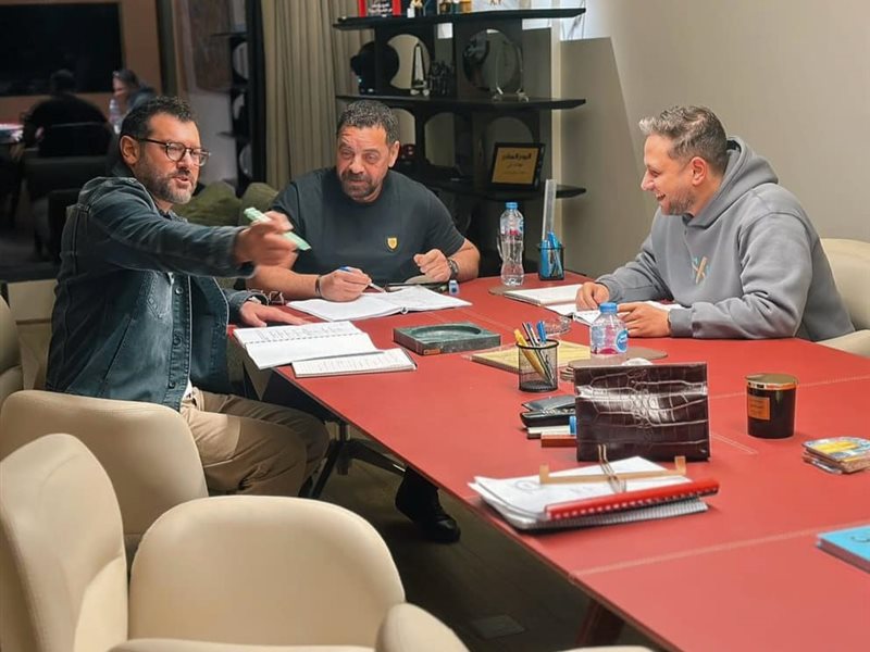 الصور الأولى.. طارق العريان وعمرو يوسف يبدآن تحضيرات 