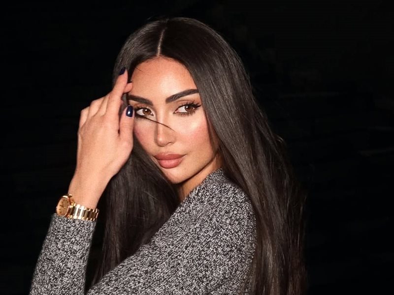 نور الغندور تتألق بإطلالة شتوية بتوقيع 