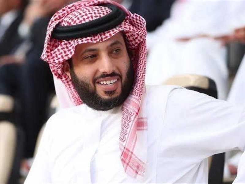  تركي آل الشيخ يوجه طلبا مفاجئا لـ كريم عبد العزيز وأحمد عز في كواليس 