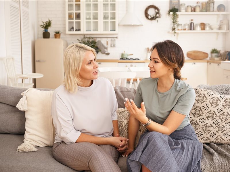 ما الفرق بين متلازمة تكيس المبايض وبطانة الرحم المهاجرة؟ 