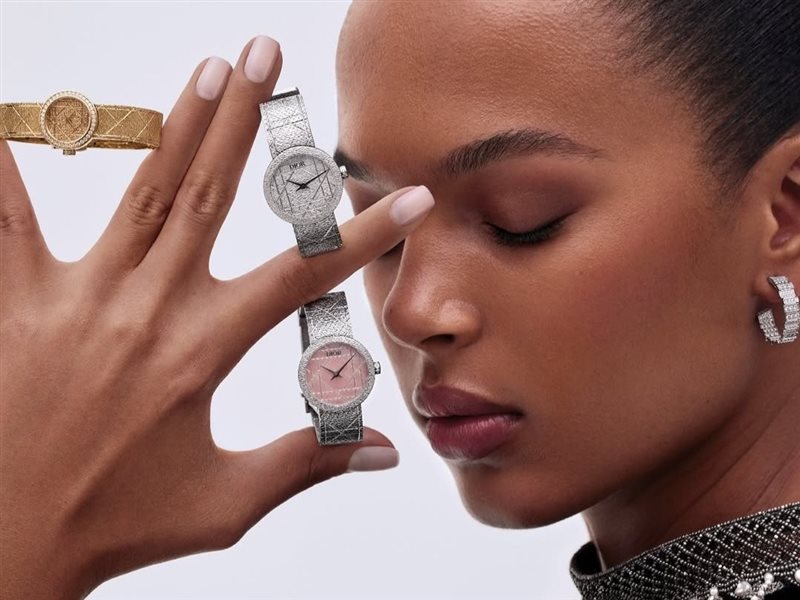 تألقي بأناقة مع مجموعتي Rose Jewelry وGem Dior 