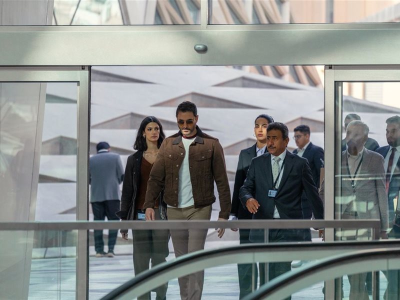 تارا عماد تشارك النجمين أحمد عز وكريم عبد العزيز في بطولة فيلم The Seven Dogs