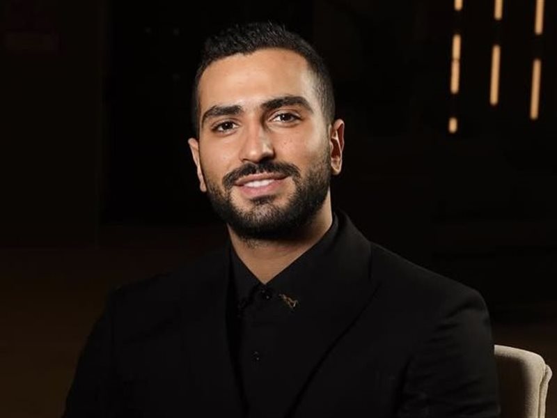 محمد الشرنوبي يخوض تجربة جديدة.. صناعة أغنية كاملة في يوم واحد مع الجمهور عبر البث المباشر  