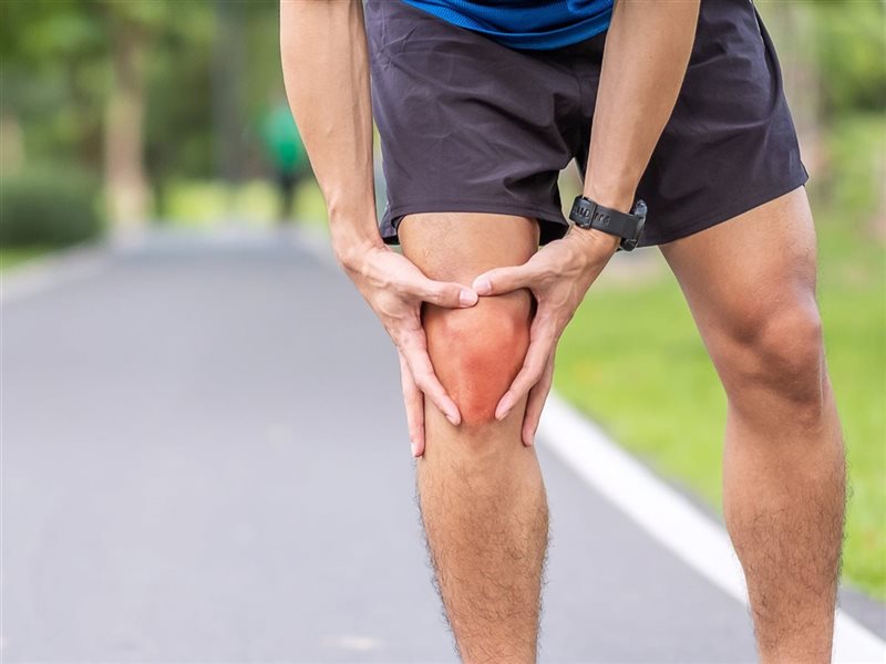 الدكتورة ناهد الحسيني تكشف  9 عادات يومية شائعة تهدد بخشونة الركبة 