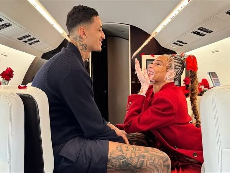 خطوبة ويني هارلو وكايل كوزما في أجواء رومانسية