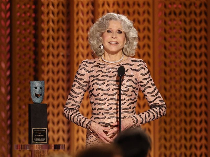 جين فوندا تحصد جائزة إنجاز العمر في حفل SAG Awards 