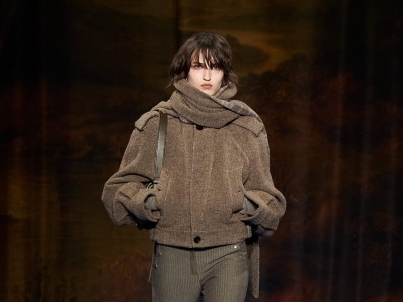 دار بربري تكشف النقاب عن مجموعتها لخريف وشتاء 2025 في لندن 