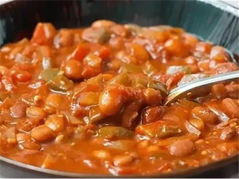 ماذا يحدث لجسمك عند تناول الفول على السحور؟ 