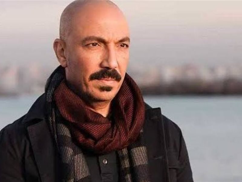 طارق لطفي: زوجتي كاتمة أسراري.. ووفاة والدتي كانت تجربة قاسية 