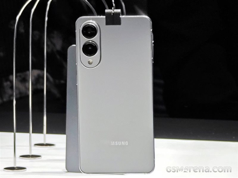 Galaxy S25 Edge هاتف سامسونغ المتميز بتصميم نحيف 