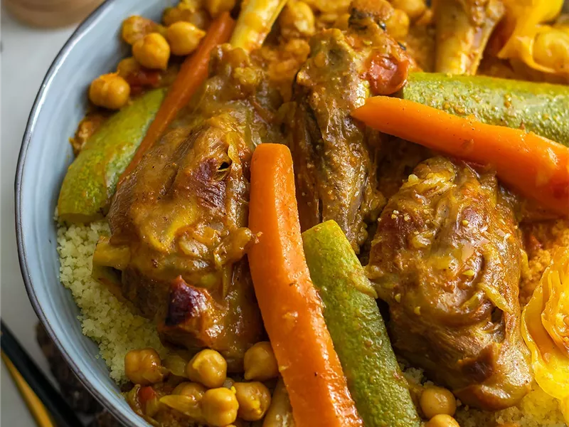 على سفرة رمضان.. الكسكسي المغربي على الطريقة الأصلية 