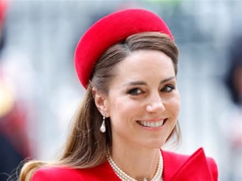 إطلالة كيت مدلتون بالأحمر في احتفالات يوم الكومنولث