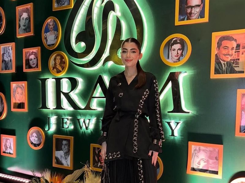 ليلى أحمد زاهر تتألق بإطلالة سوداء في حفل سحور IRAM بتوقيع نورهان الشورى