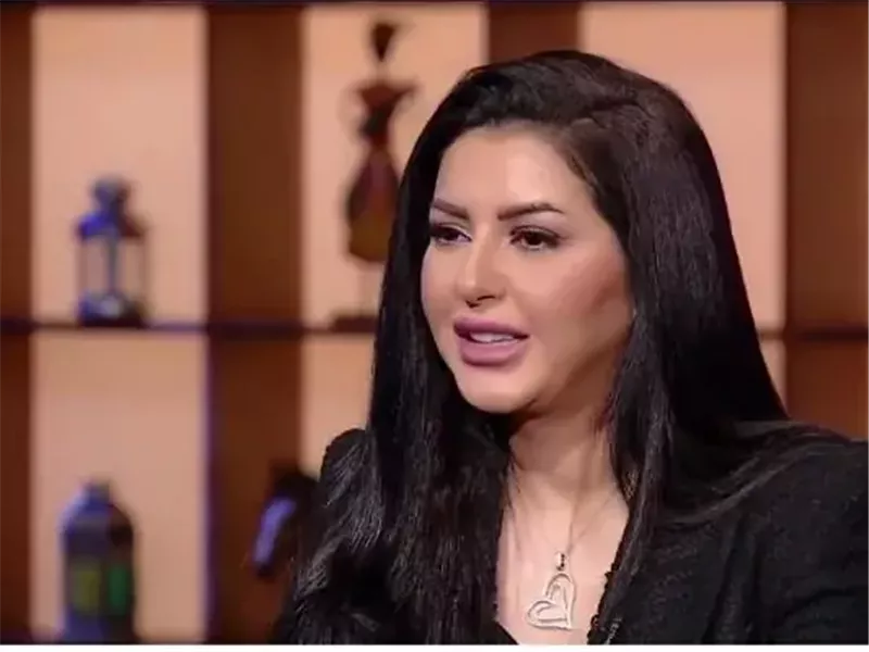 أيمن عزب لـ