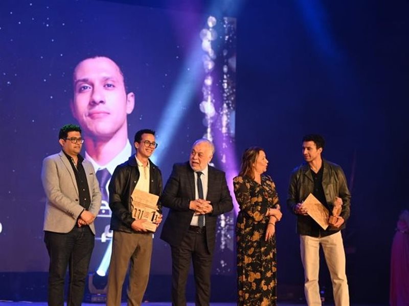 تكريم عصام عمر وطه دسوقي وسما إبراهيم في ختام مهرجان الفضاءات المسرحية المتعددة 