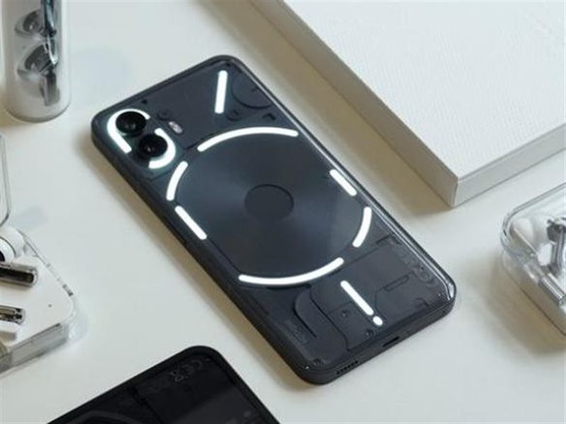 Nothing تستعد لإطلاق هاتف Phone (3) هذا الصيف