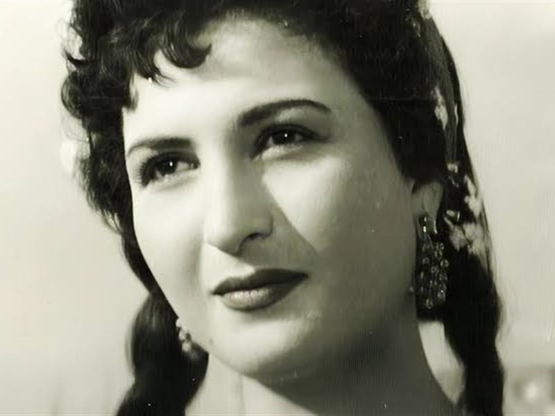 في ذكرى رحيل نعيمة عاكف.. فراشة الفن التي رقصت للحياة وغابت في صمت 