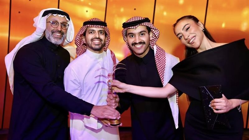 خالد يسلم
