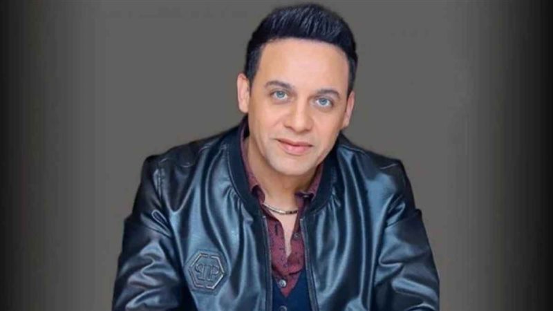 مصطفى قمر