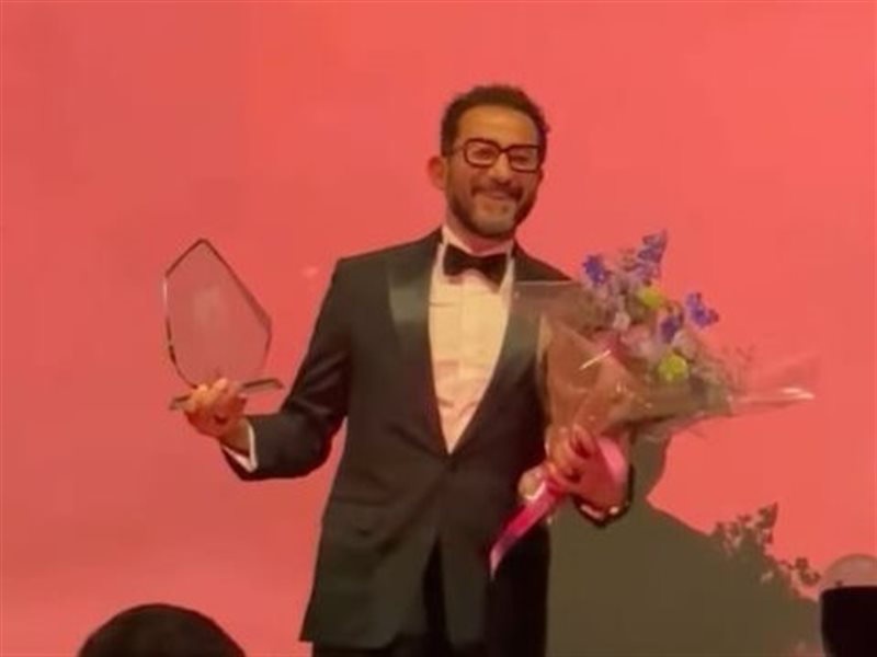  أحمد حلمي يهدي تكريمه في مهرجان مالمو للسينما العربية لـ4 سيدات 