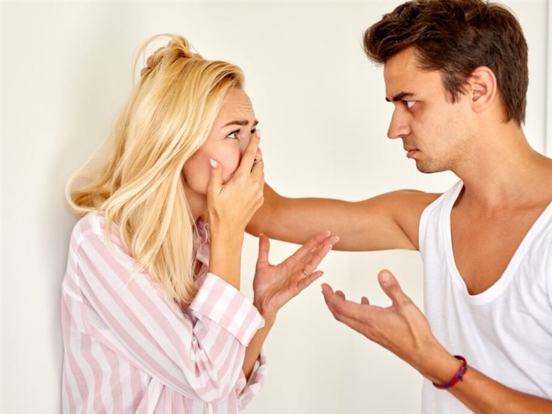 ملك الاختفاء والغموض.. تعرفي على أهم الصفات السامة لرجل برج الحوت 