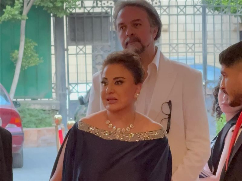 رغم إصابتها بكسر في قدمها.. مادلين طبر تتألق في مهرجان المركز الكاثوليكي للسينما بدورته الـ73(صور)