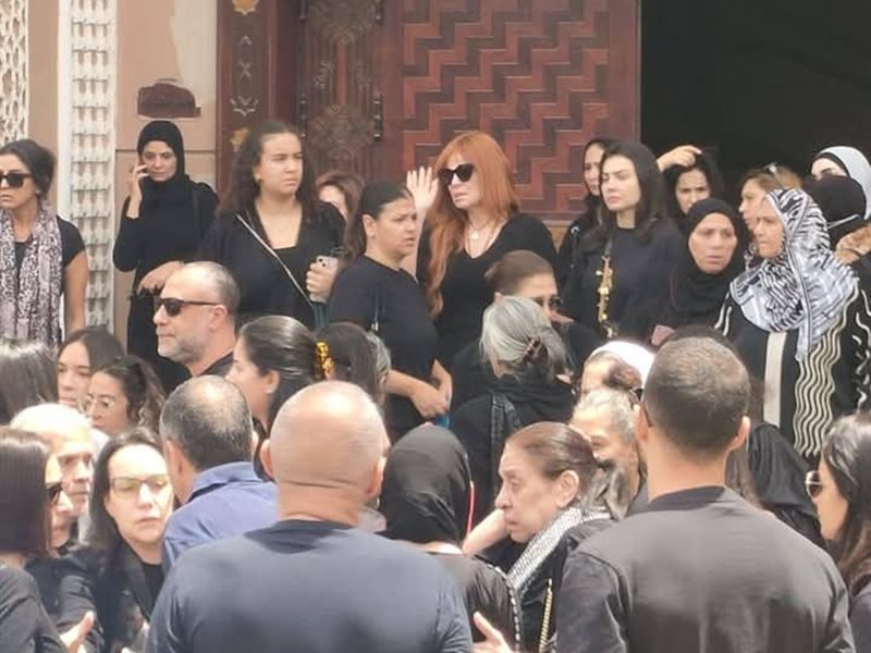 بالصور.. نجوم الفن يودعون المنتج وليد مصطفى 