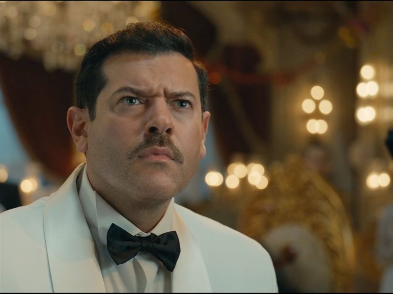 ابتسامة تُخفي الكثير.. الإعلان التشويقي لفيلم 