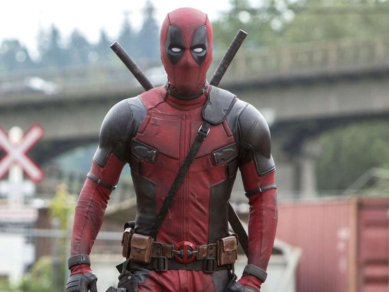 ريان رينولدز يخطط لفيلم جديد يجمع ديدبول مع أبطال X-Men في مشروع مثير لتوسيع عالم Marvel