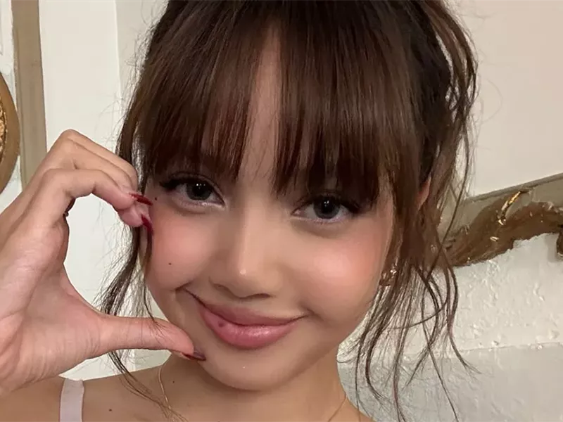 إذا كنتي من عشاق الغرة الأمامية.. جربي هذه الستايلات