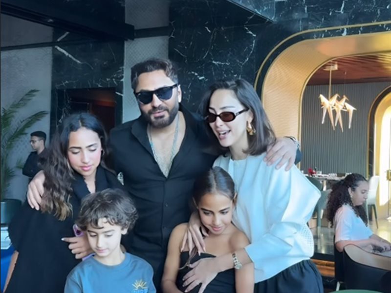 تامر حسني وبسمة بوسيل يحتفلان بعيد ميلاد ابنتهما 