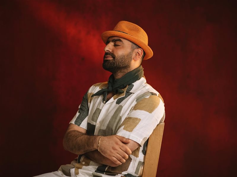 خاطر ضوا يطلق أغنية 