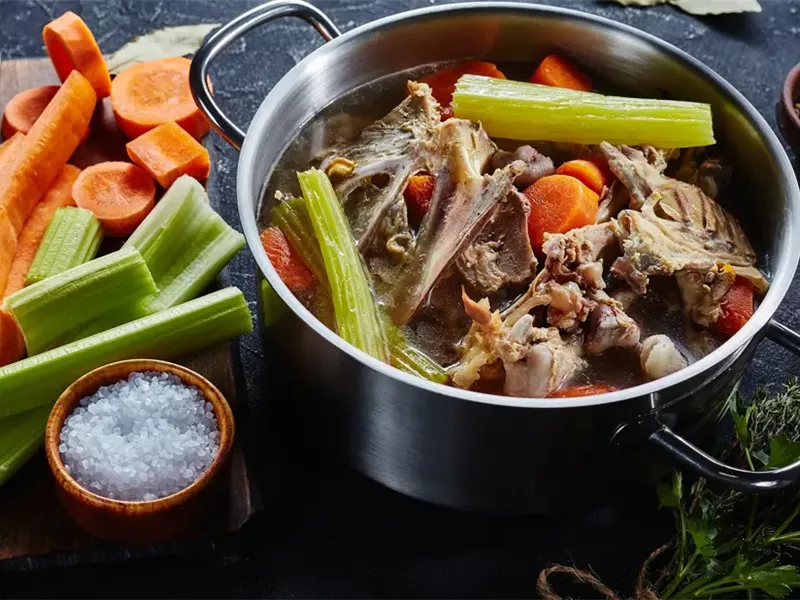 شوربة النخاع.. كبسولة فيتامينات طبيعية مفيدة لكل امرأة 