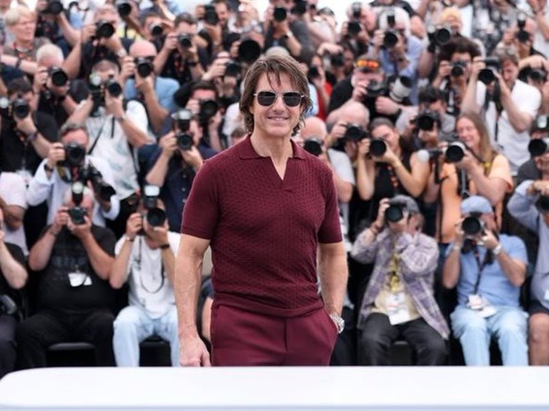 جلسة تصوير لـ توم كروز قبل عرض فيلمه في كان السينمائي 