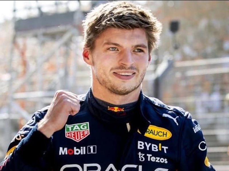 فيرستابن ينتزع الفوز في سباق إيمولا المثير وسط تقلبات درامية