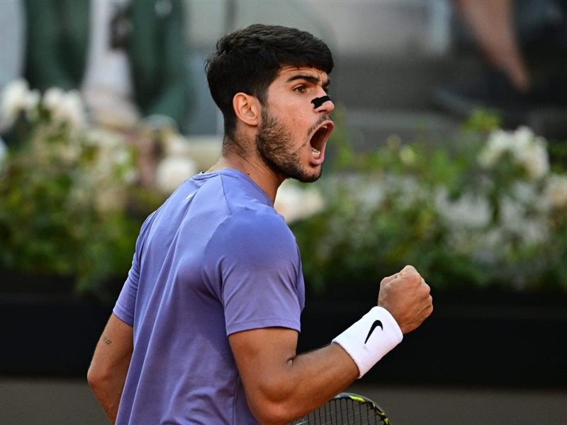 ألكاراز يفوز ببطولة روما ويعزز مكانته بين أساطير التنس