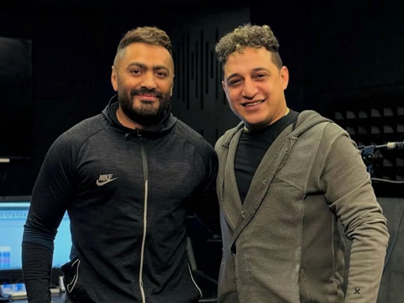 منهم مشاركة رضا البحراوي.. تامر حسني يكشف عن مفاجآت حفلة المنتظر في تاج سيتي 