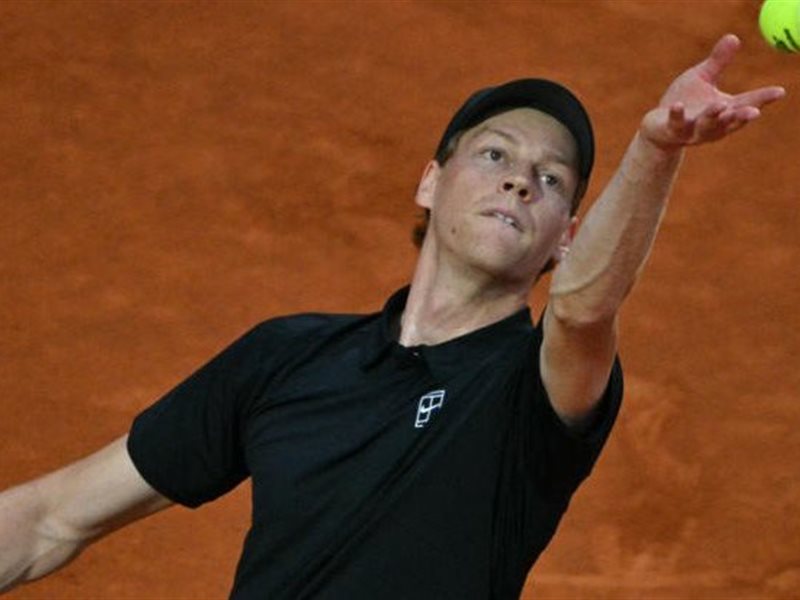 ألكاراز وسينر يتأهلان لنهائي بطولة روما للأساتذة