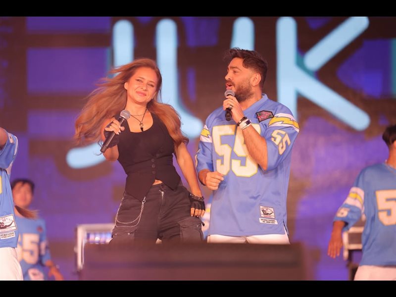 بمشاركة حميد الشاعري ونيللي كريم وكزبرة والبحراوي.. تامر حسني يقدم حفل عالمي باختيار الجمهور 