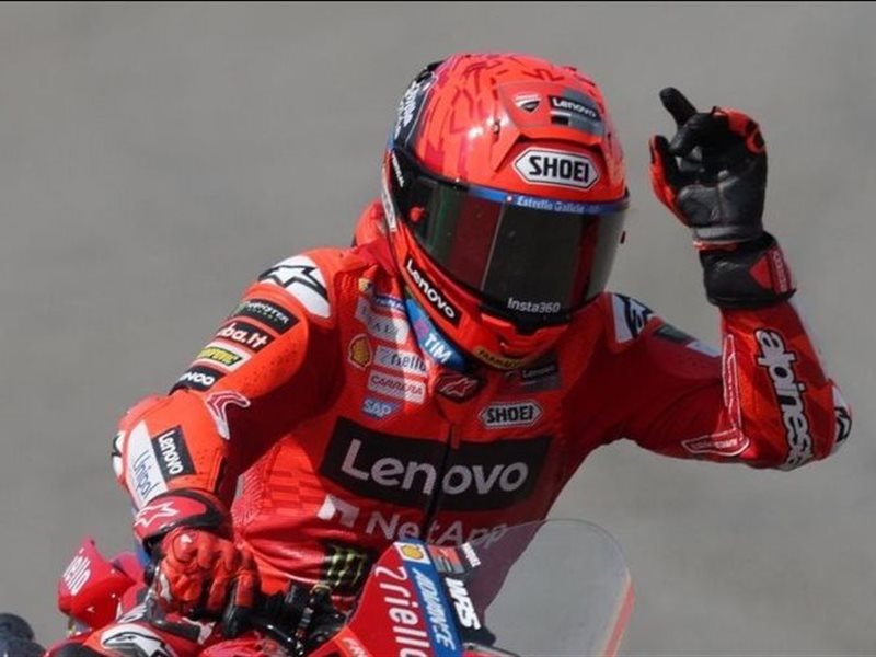 مارك ماركيز يحطم الأرقام في أراجون وينطلق من الصدارة للمرة 99 في مسيرته