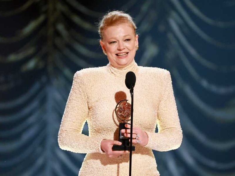 سارة سنوك تحصد أفضل ممثلة.. القائمة الكاملة لجوائز حفل Tony awards 2025