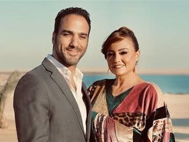 بشرى تعلن انفصالها الرسمي عن خالد حميدة  