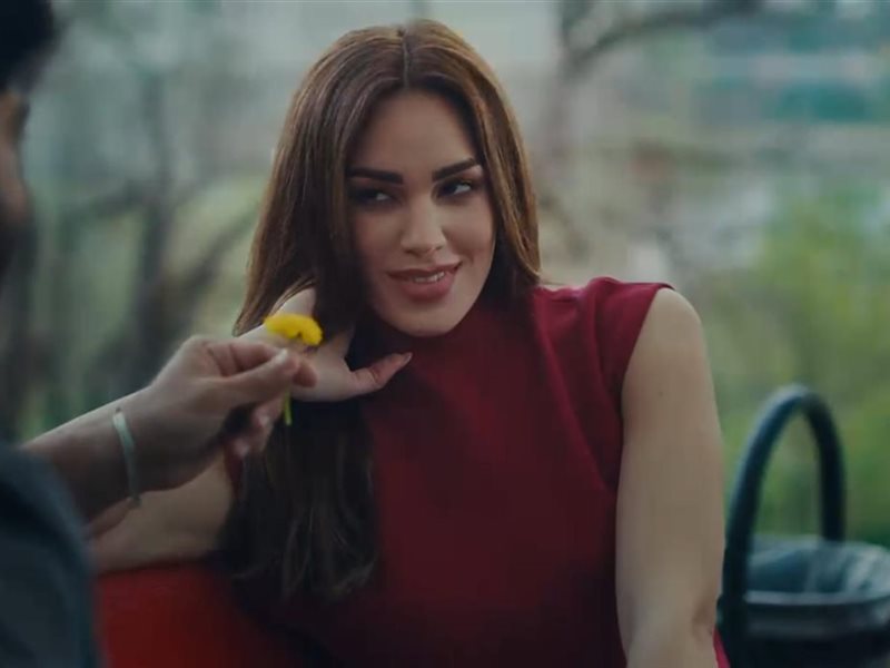 عبيدة تقدم لأول مرة كليبين عن قصة واحدة