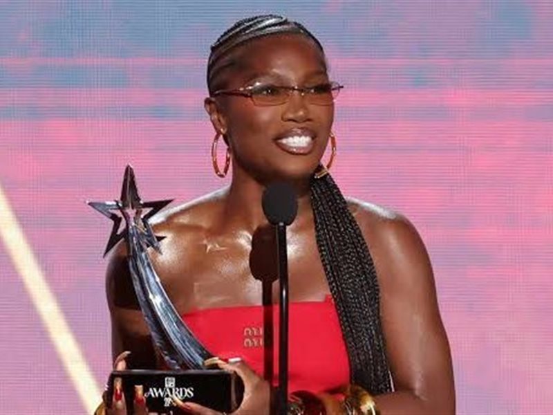 Doechii تشن حربا بخطاب شديد اللهجة أثناء حفل Bet awards 