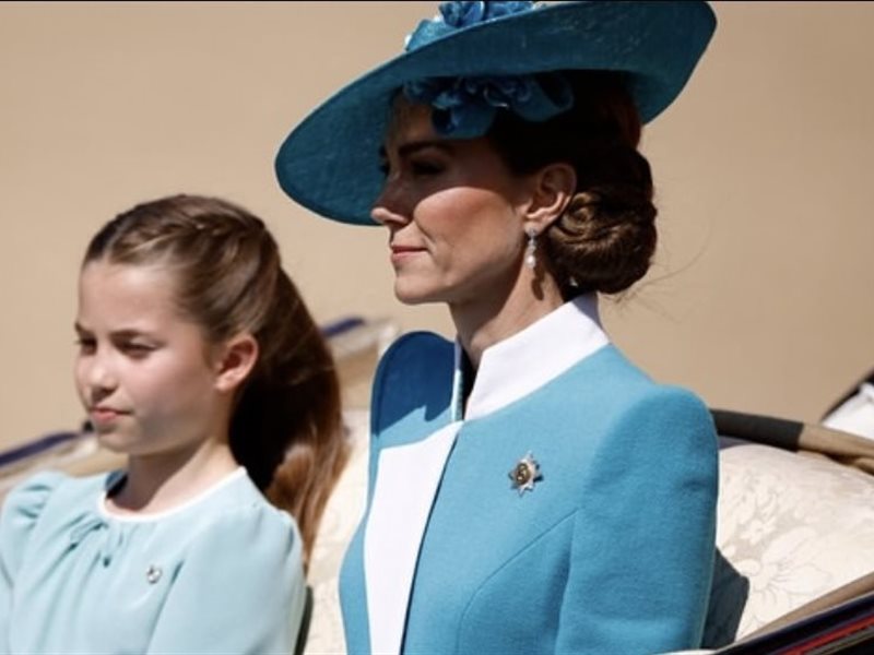 كيت ميدلتون بإطلالة راقية ضمن موكب Trooping the colours خلال حفل ميلاد الملك 