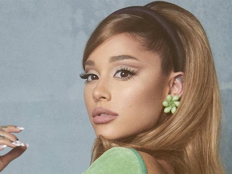 أريانا جراندي تشارك في الجزء الرابع من سلسلة أفلام meet the parents 