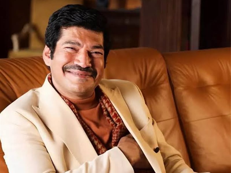 انتهاء الخلاف بين باسم سمرة وعمدة 