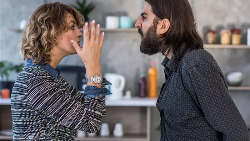 التعامل مع شخص نرجسي
