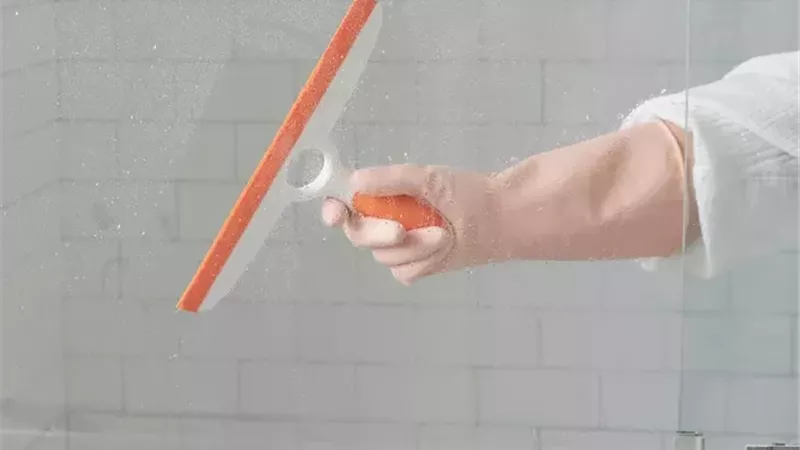 تنظيف كابينه الدش